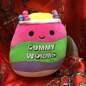 SILVER  THE  GUMMY WORM Original SQUISHMALLOW SQUISHDATE 08/08/2022 7.5”